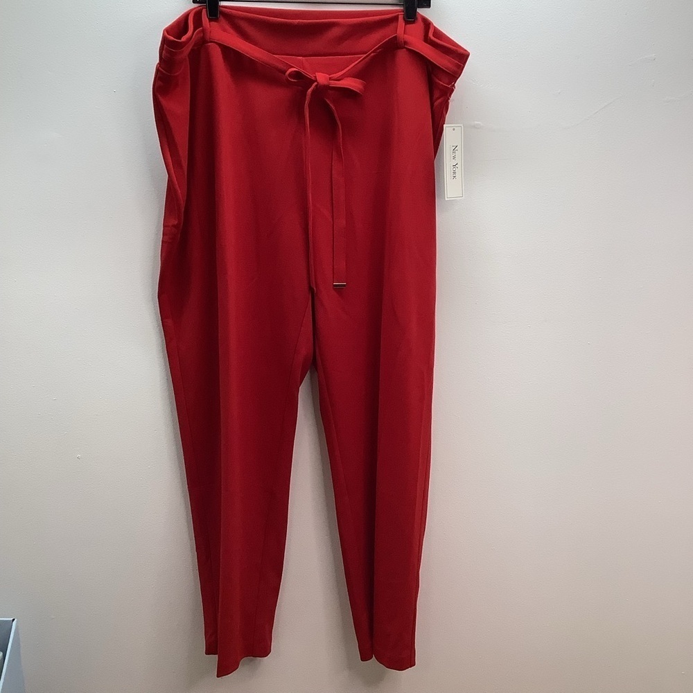 New York Size 24W Vibrant Red Women's Trousers With Front Tie. New With Tags